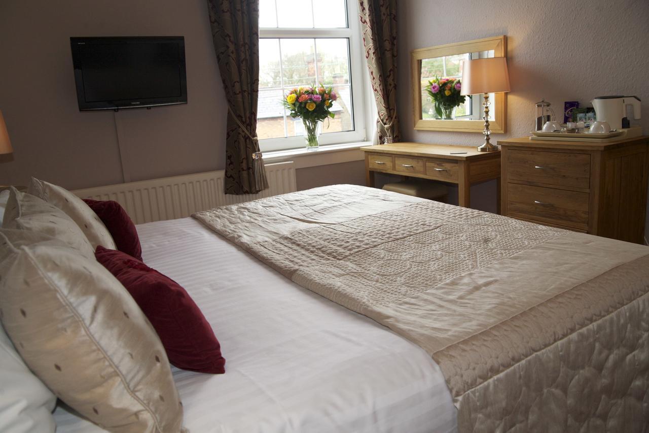 The Pytchley Inn West Haddon Экстерьер фото