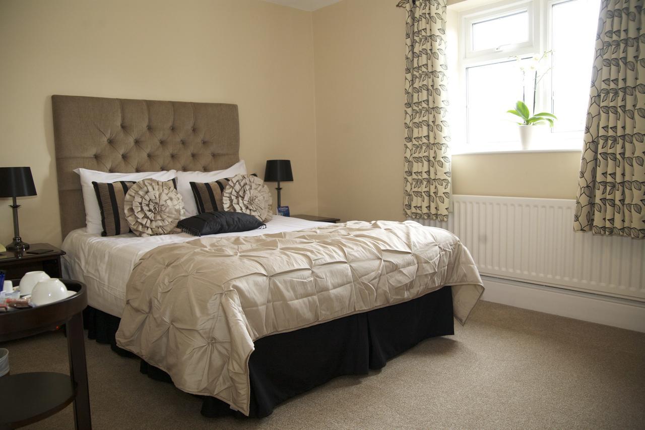 The Pytchley Inn West Haddon Экстерьер фото